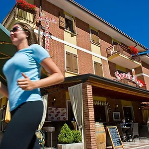 Costabella Сан-Дзено-ди-Монтанья
